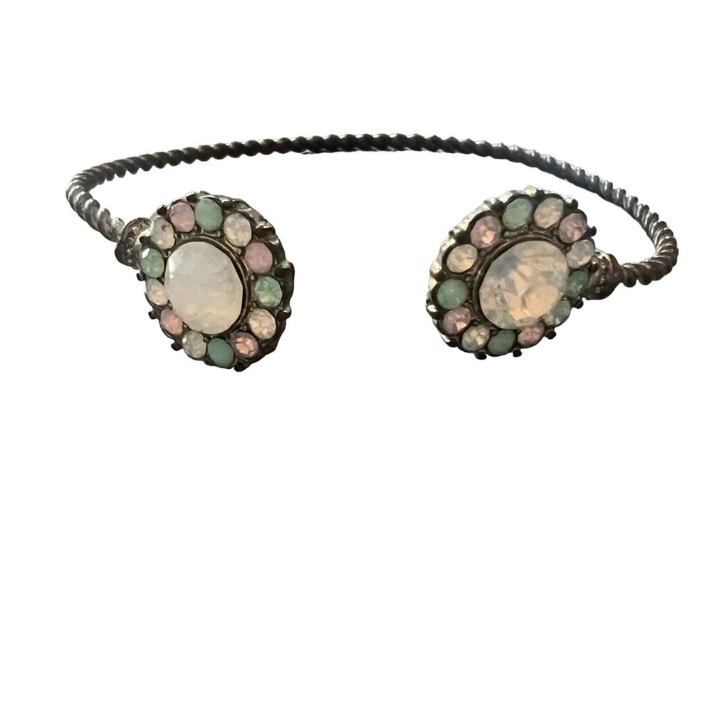 Sabika Like Cuff Bracelet